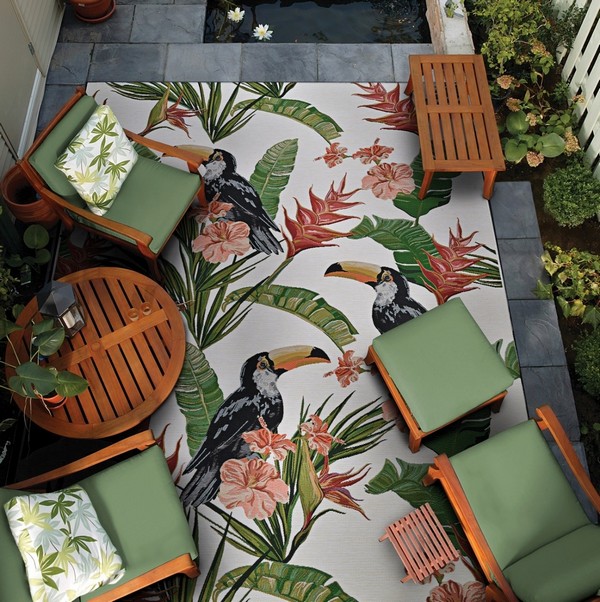 Cozy Factor for Small Outdoor Space